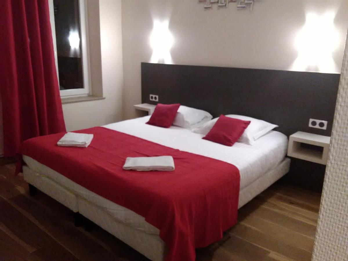 Отель Logis Le Provencal Euville Экстерьер фото